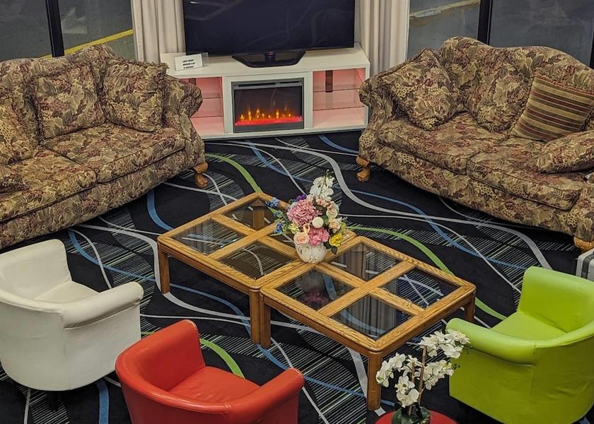 Illinois Staunton Lobby