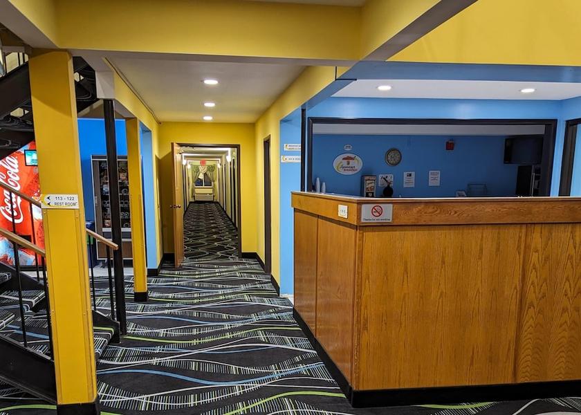 Illinois Staunton Lobby