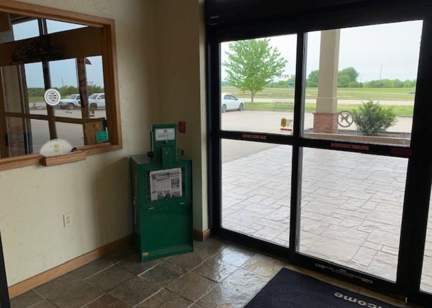 Missouri Perryville Interior Entrance