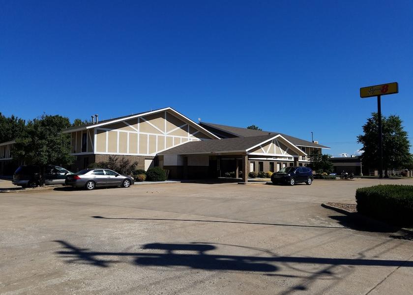 Arkansas bentonville Entrance