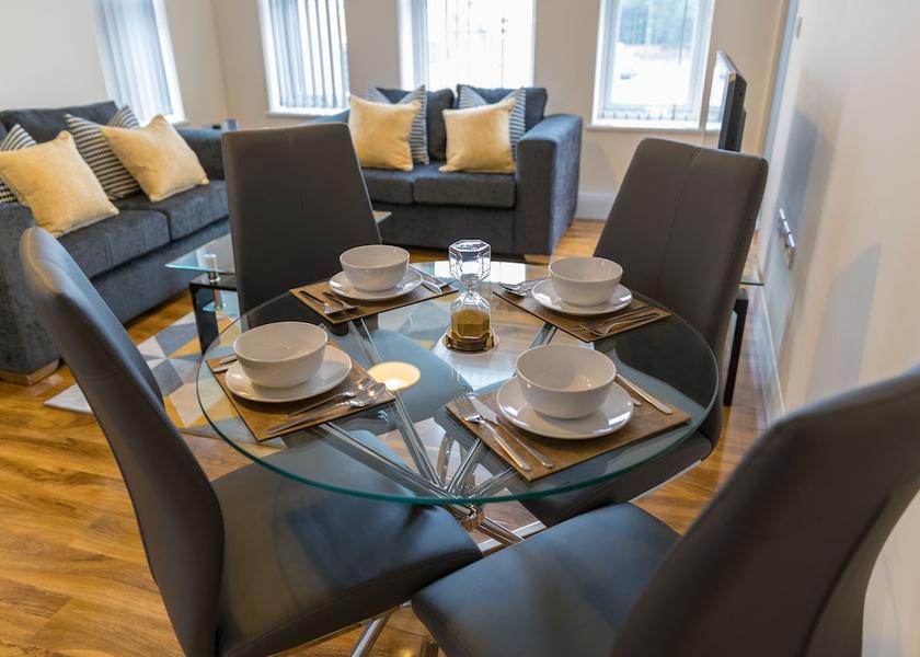 England Staines In-Room Dining