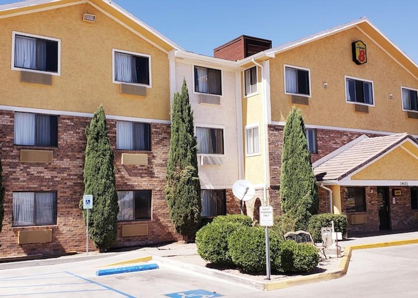 Arizona Kingman Exterior Detail