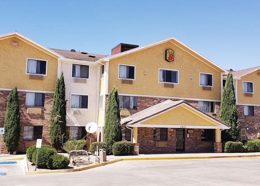 Arizona Kingman Exterior Detail