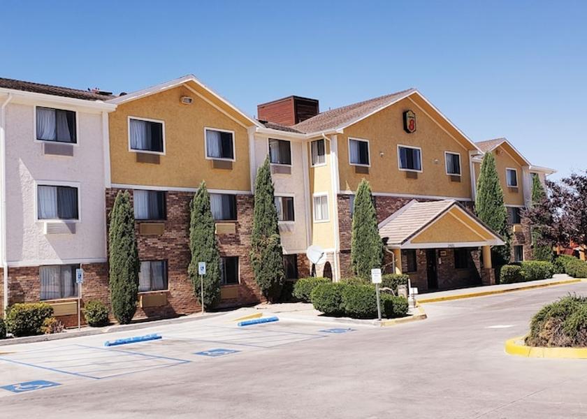 Arizona Kingman Exterior Detail