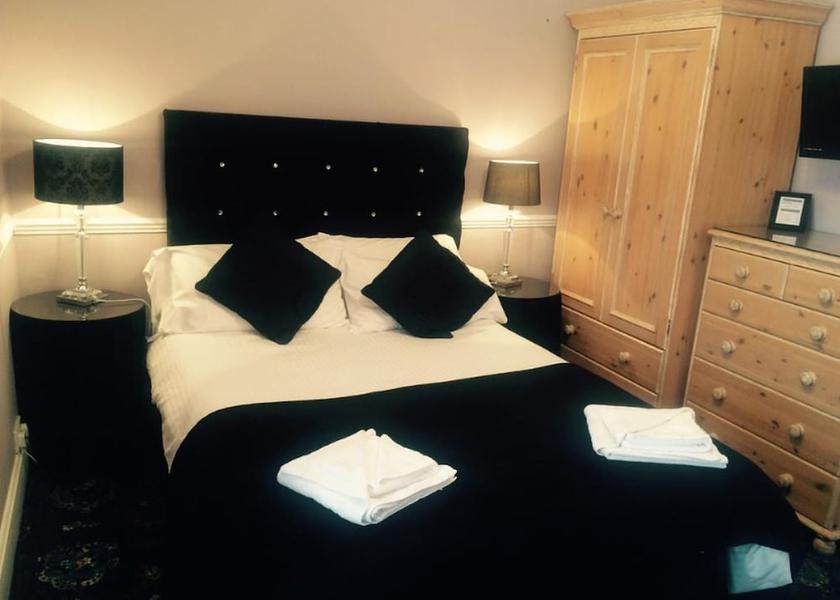 Scotland Largs Room