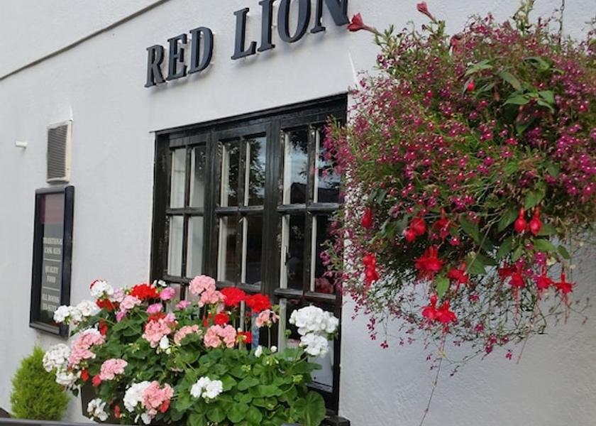 England Tarporley Exterior Detail