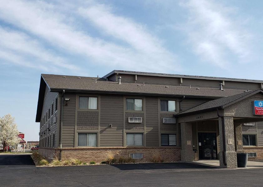 Nebraska Grand Island Hotel Exterior