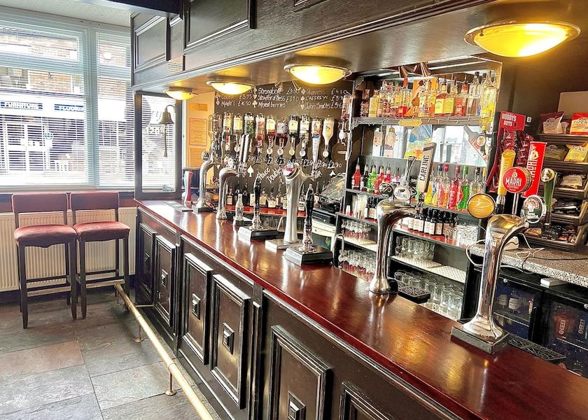 England Gainsborough Bar