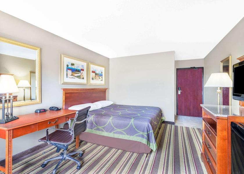 New Hampshire Tilton Room