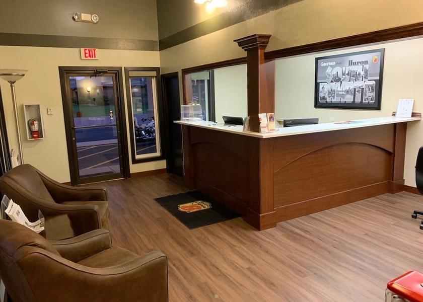 South Dakota Huron Reception