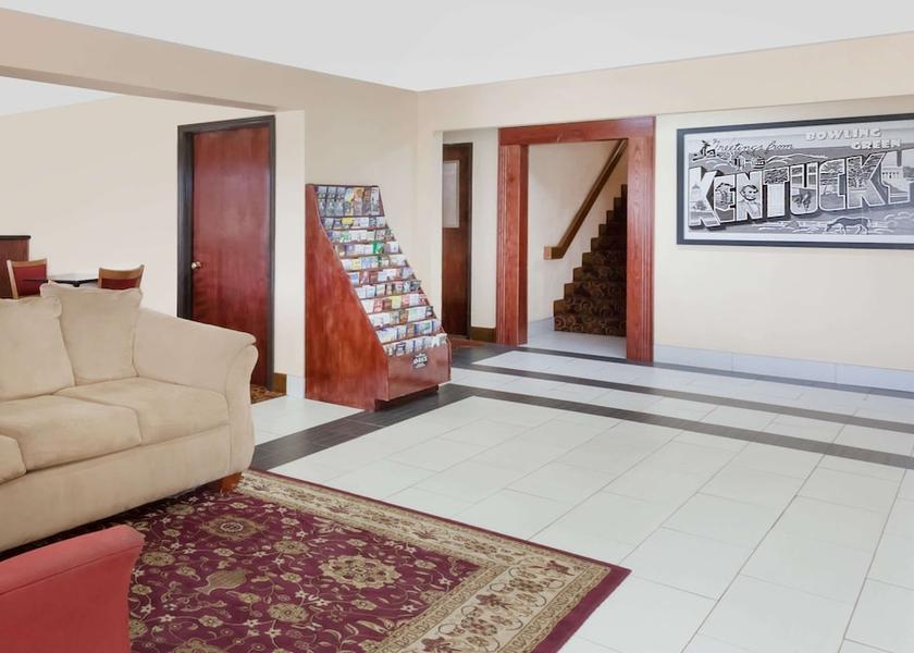 Kentucky Bowling Green Lobby