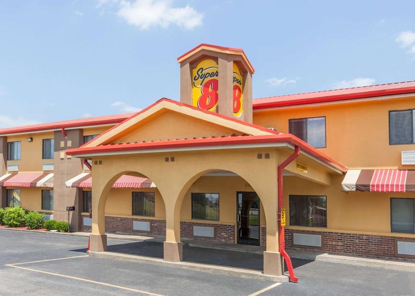 Kentucky Bowling Green Exterior Detail
