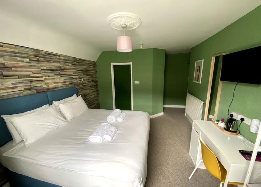 Wales Cardiff Room