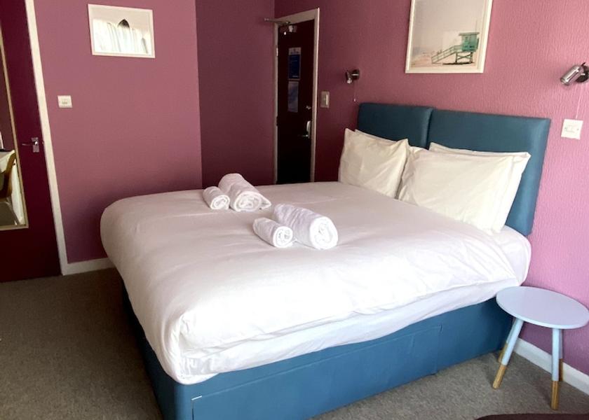 Wales Cardiff Room