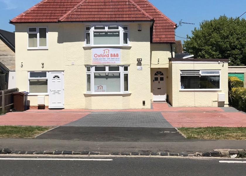 England Kidlington Facade