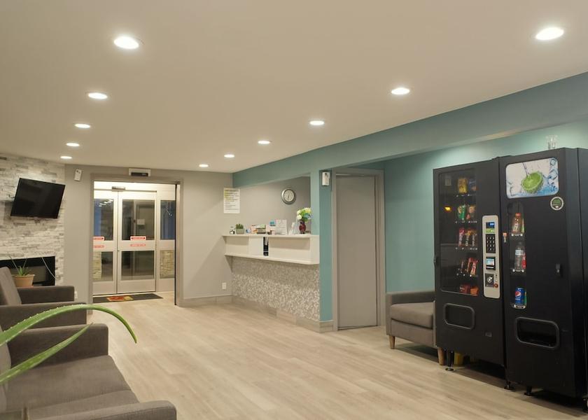 Illinois Rockford Lobby