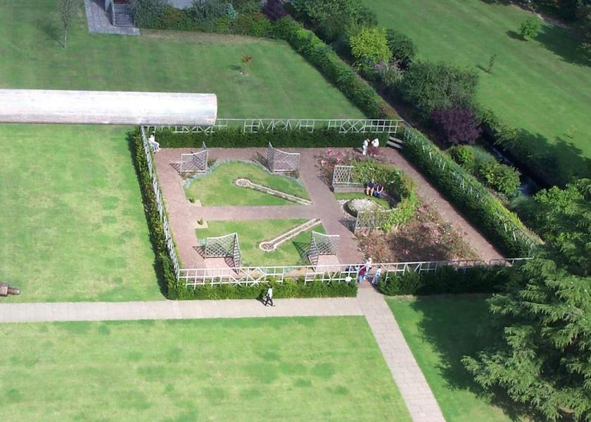 England Buckfastleigh Property Grounds