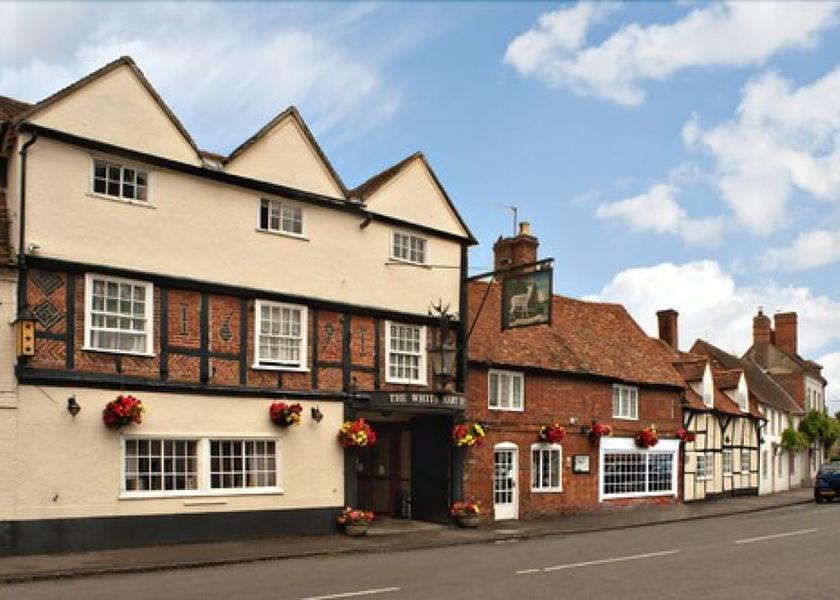England Wallingford Exterior Detail