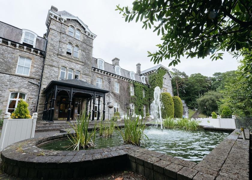 England Grange-over-Sands Exterior Detail
