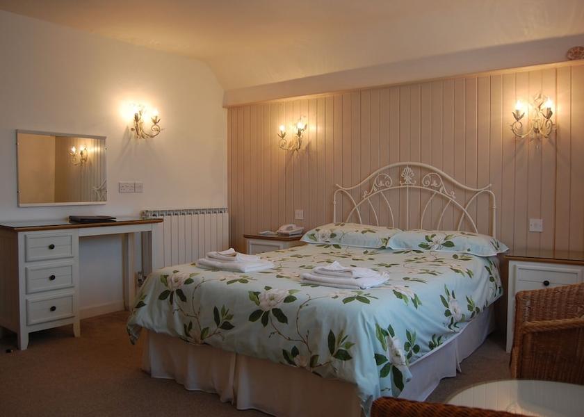 Channel Islands St. Peter Port Room