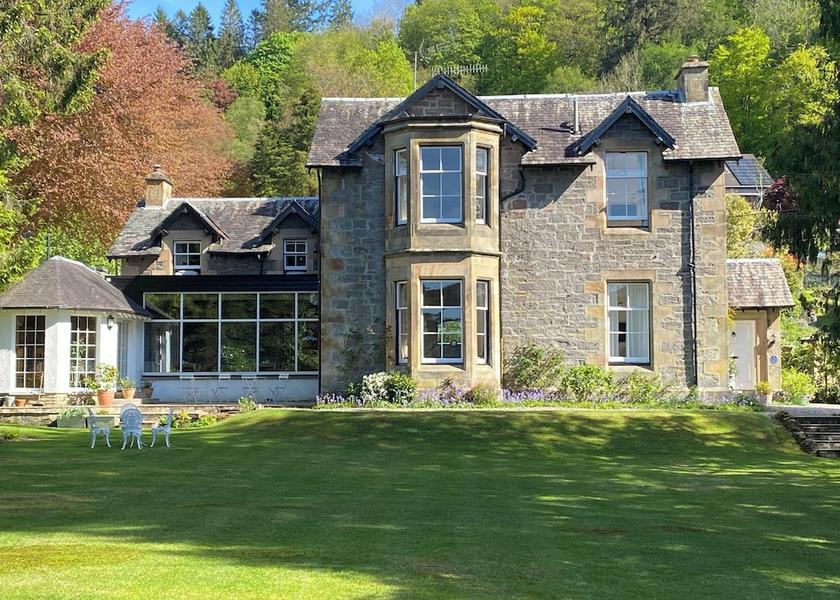 Scotland Callander Front of property