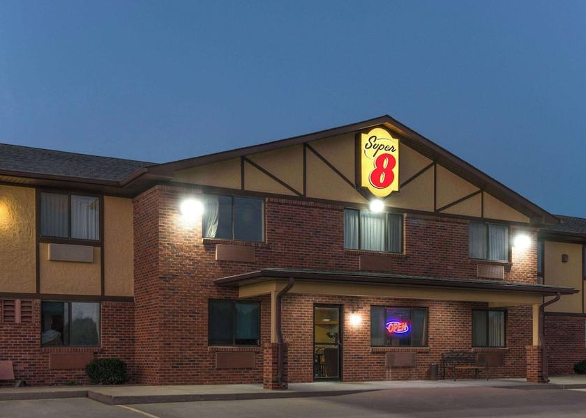 Missouri Warrenton Exterior Detail