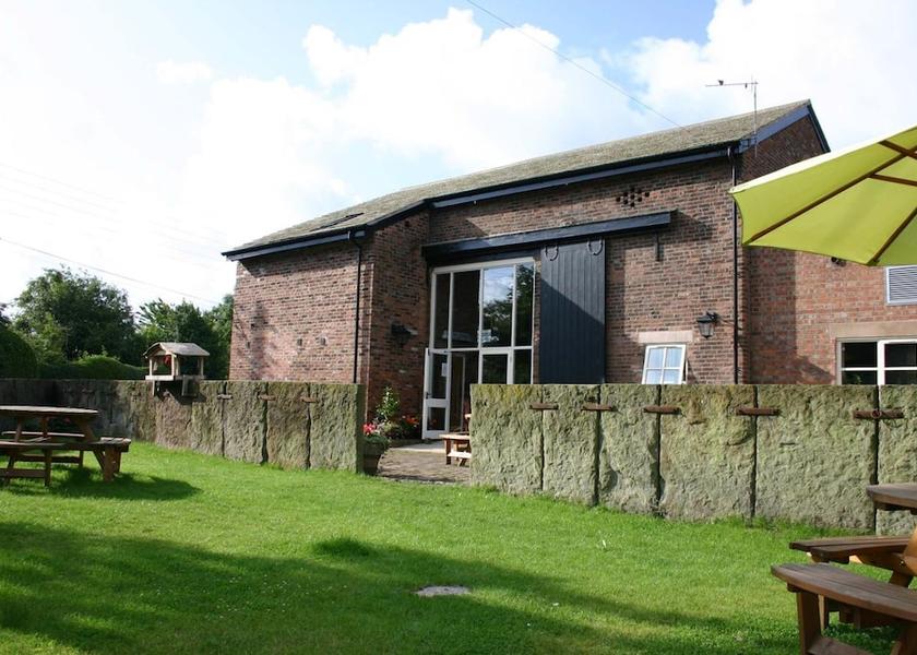 England Ormskirk Property Grounds