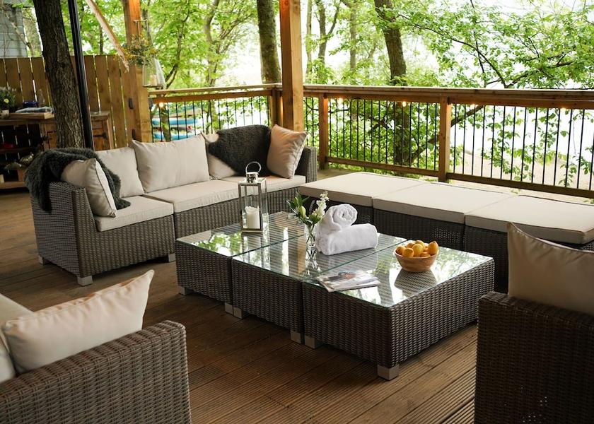 Scotland Aberfeldy Balcony