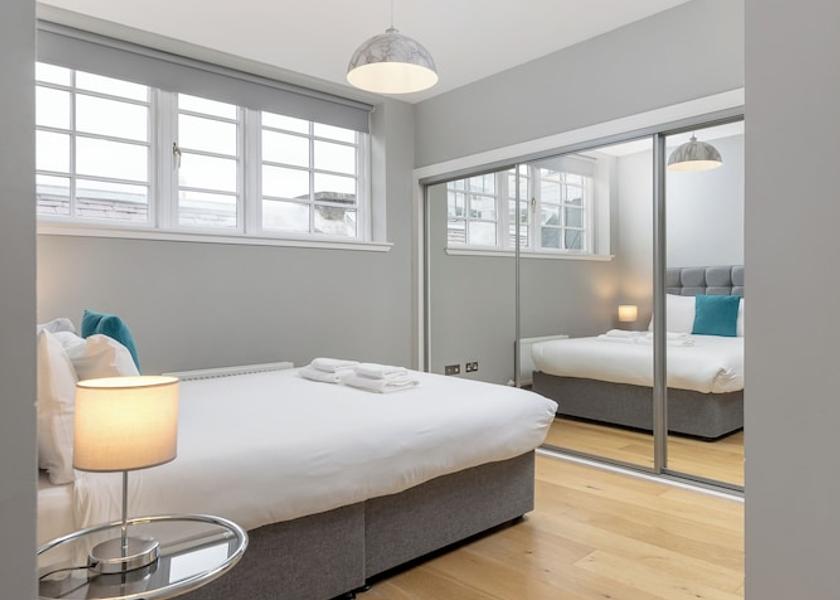 Scotland Edinburgh Room