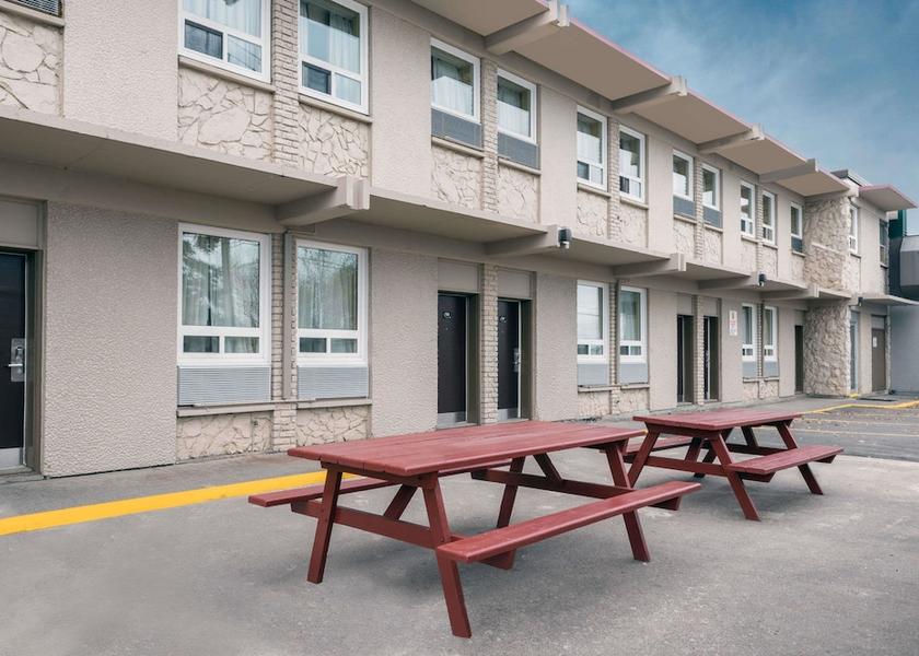 Ontario Thunder Bay Barbeque