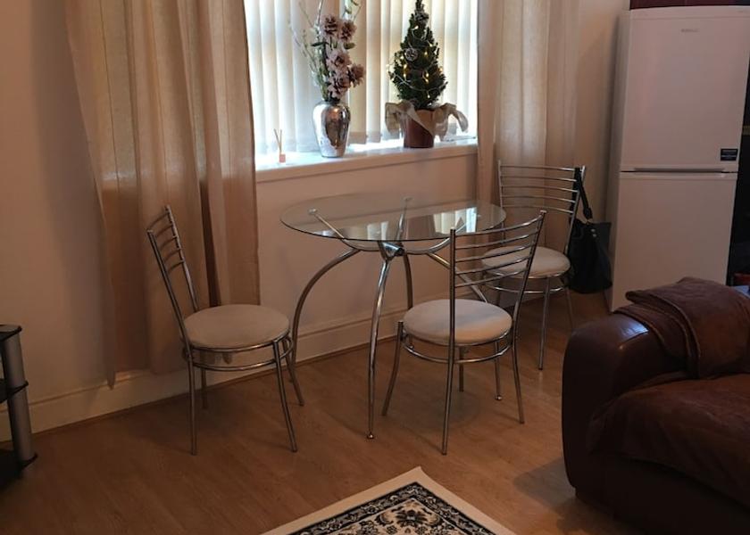 Wales Penarth In-Room Dining