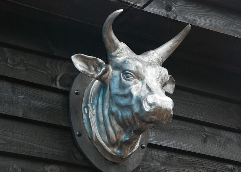 England Winchester Exterior Detail