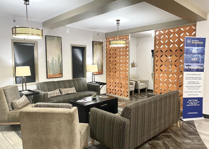 New Mexico Farmington Lobby