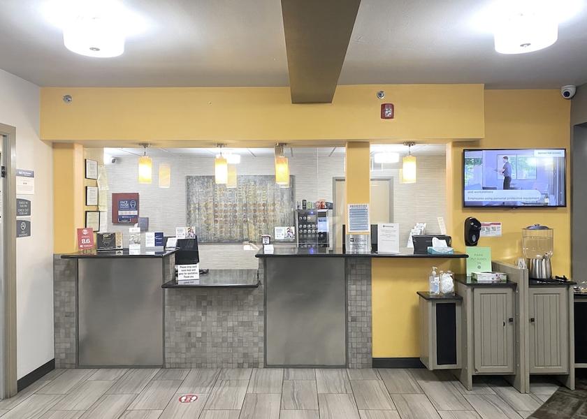 New Mexico Farmington Lobby