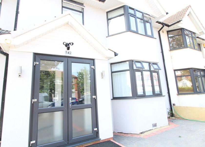 England Edgware Interior Entrance