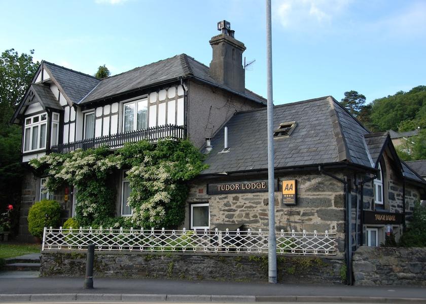 Wales Porthmadog Exterior Detail