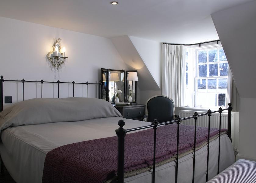 Scotland Crieff Room