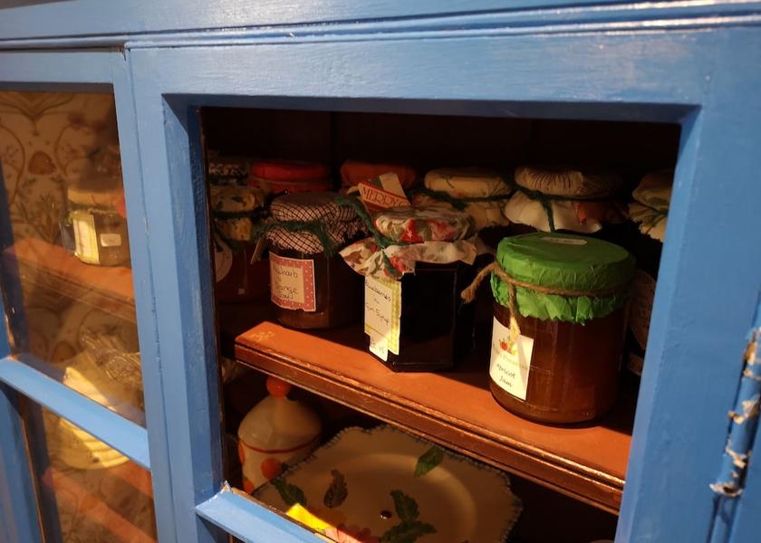 England Gainsborough Amenity