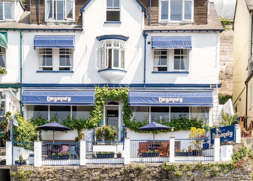 England Looe Exterior Detail
