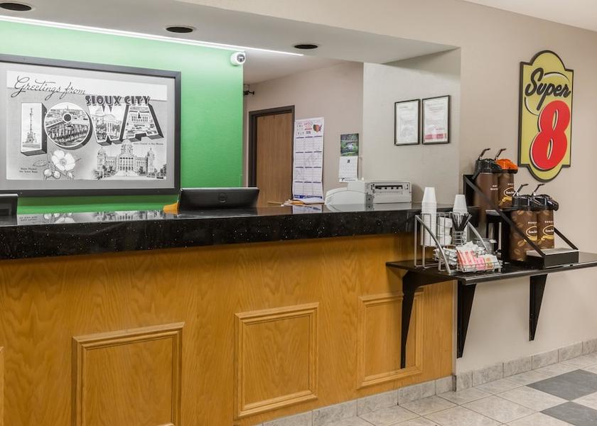Iowa Sioux City Lobby