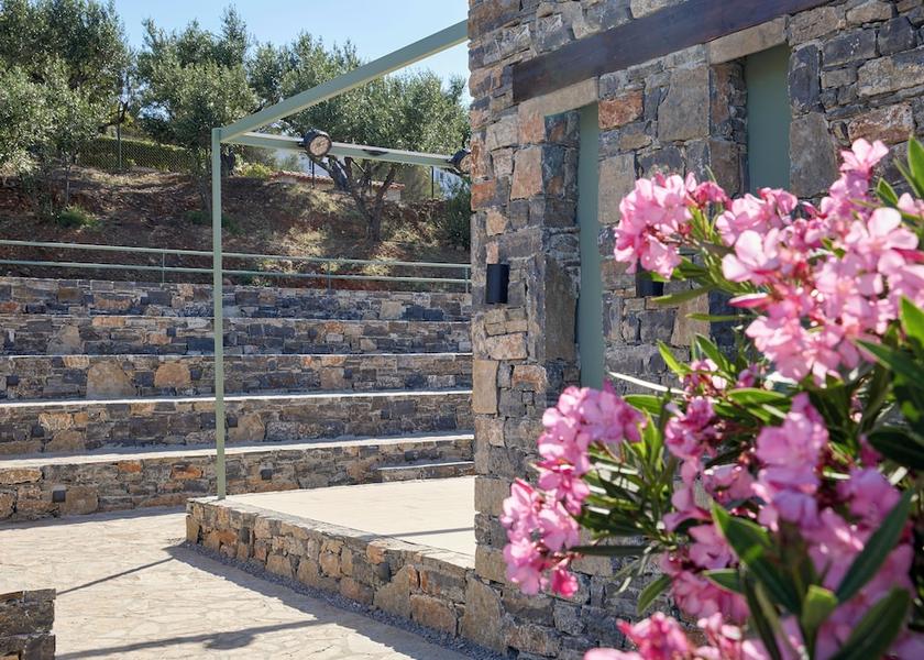 Crete Agios Nikolaos Town Theater show