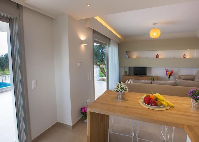 Peloponnese Region Pylos-Nestoras In-Room Dining