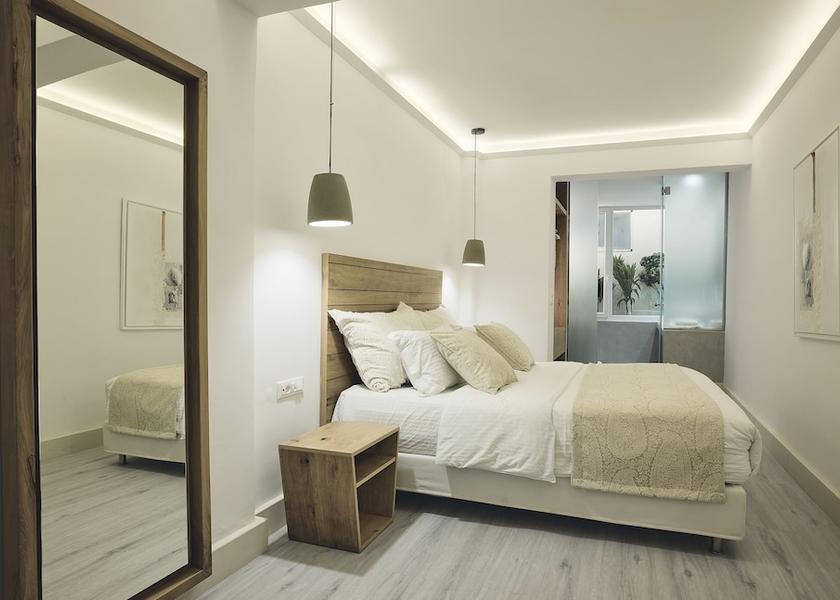  Mykonos Room