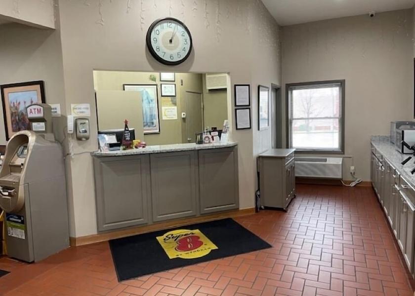 Illinois Alton Interior Entrance