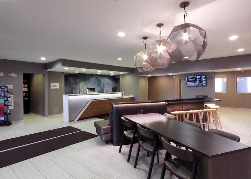 Minnesota St. Louis Park Lobby