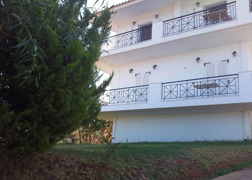 Peloponnese Region Pylos-Nestoras Property Grounds