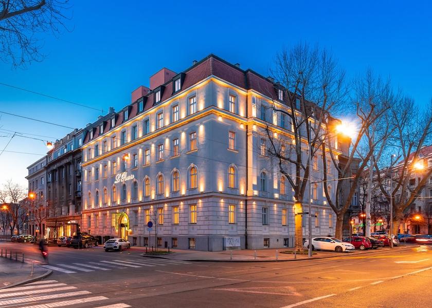  Zagreb Front of property - evening/night