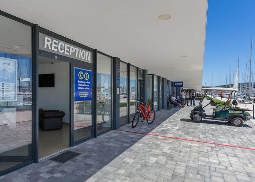 Check-in Check-out Kiosk