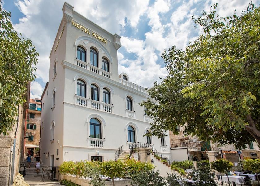Split-Dalmatia Makarska Front of property