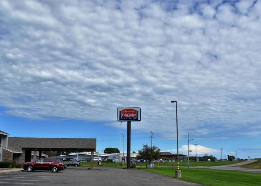 Wisconsin Thorp Exterior Detail